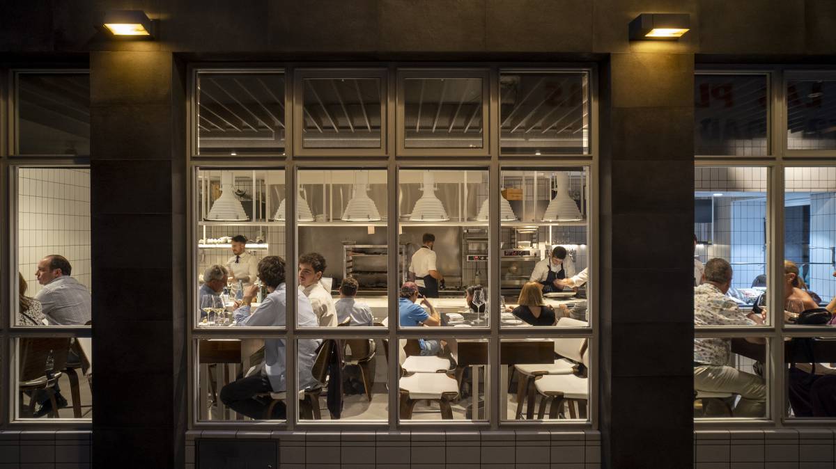 Restaurante Cañabota en la zona de las Setas de la Encarnación, en Sevilla.rn