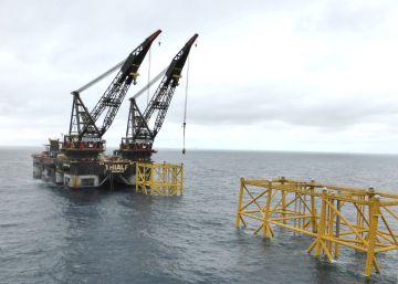 El poderoso fondo de Noruega retira 11.000 millones de los combustibles fósiles y apuesta por las renovables