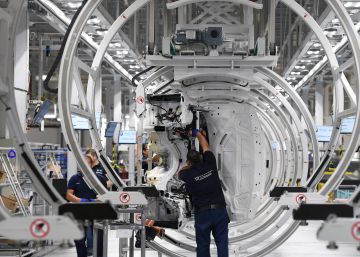 BMW se hace fuerte ante Trump e instala su planta más puntera en México
