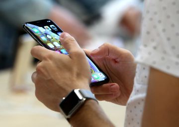 La compra de móviles de alta gama cae arrastrada por la bajada de ventas de Apple