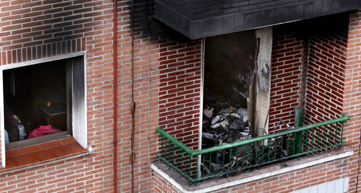 Efectos de un incendio en un piso.