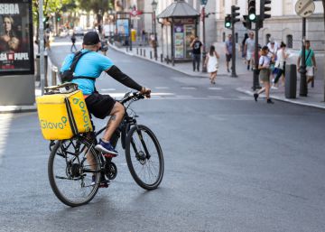 Un ‘rider’ logra por primera vez un fallo favorable contra Glovo en un tribunal superior de justicia