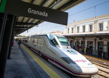 Fragatas, satélites y obras del AVE: los mayores contratos públicos del año