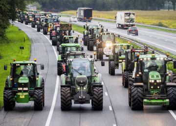 Protesta masiva de los granjeros en Holanda por su mala imagen en la lucha contra el cambio climático