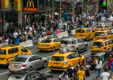 Dívidas, leilões e suicídios: o icônico táxi amarelo de Nova York é uma ruína