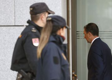 El ex número dos de Ron en el Popular rebate las acusaciones de Saracho sobre irregularidades en el banco