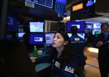 Wall Street juega a la ruleta rusa con la deuda corporativa