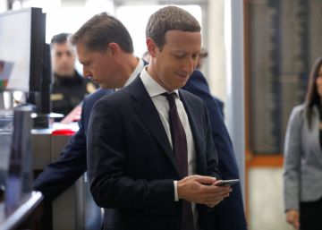 Zuckerberg admite la desconfianza que genera Facebook: “No somos el mensajero ideal”