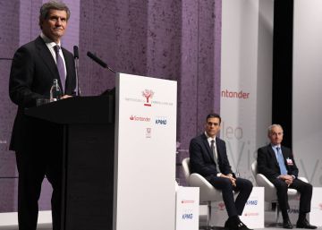 Sánchez da plantón a la empresa familiar en su cumbre anual