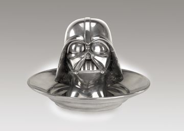 Sotheby’s subasta reliquias de Star Wars: 70.000 euros por un casco imperial