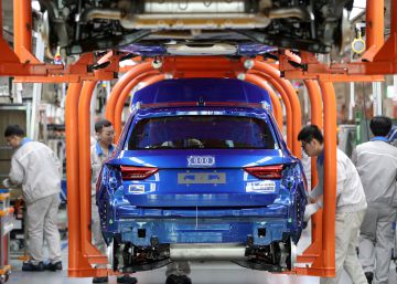 La industria del automóvil recortará empleo en la próxima década