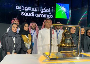 Aramco se estrena en Bolsa con una subida del 10%