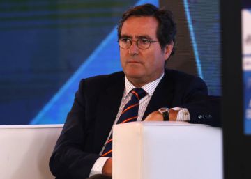 La CEOE advierte que la ‘tasa Tobin’ puede “expulsar inversiones a mercados no regulados” La CEOE advierte que la ‘tasa Tobin’ puede “expulsar inversiones a mercados no regulados”