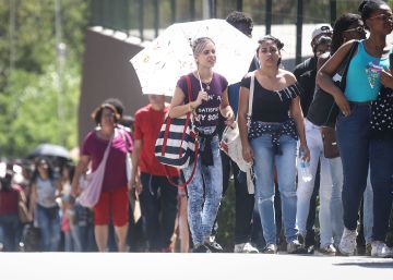 El estancamiento de la economía latinoamericana lleva el desempleo juvenil a su nivel más alto en 20 años