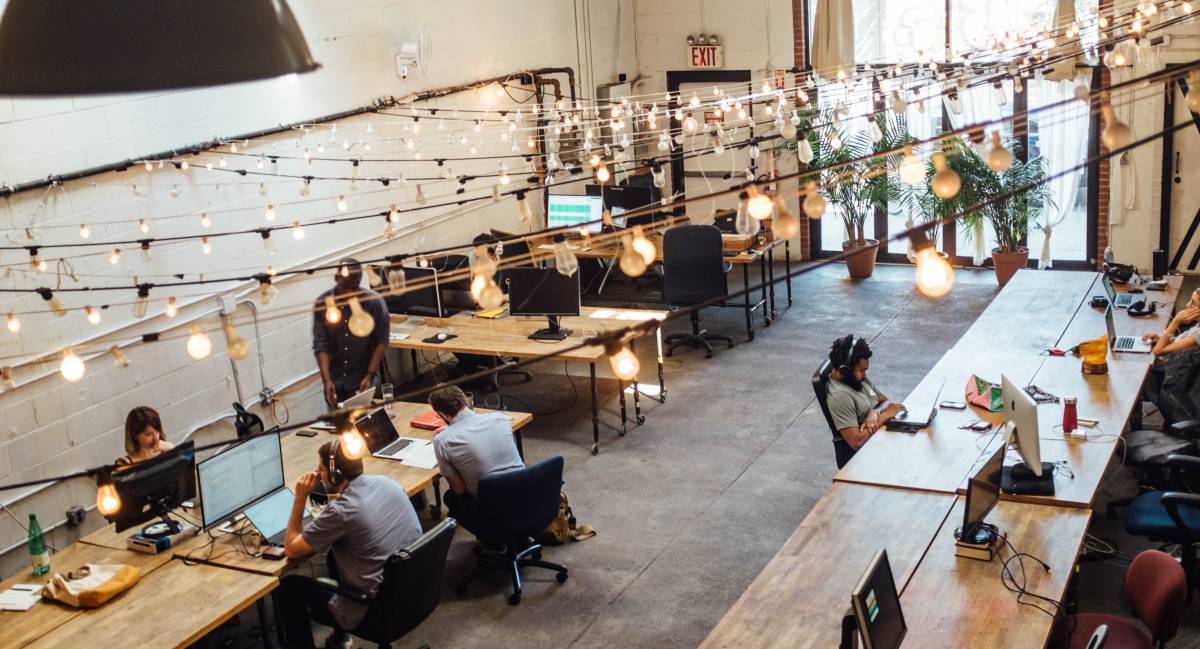 Interior de un espacio de 'coworking' en Brooklyn, Nueva York.