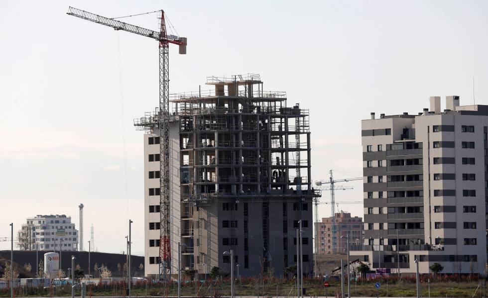 Bloques de viviendas en construcción en el barrio madrileño de El Cañaveral.