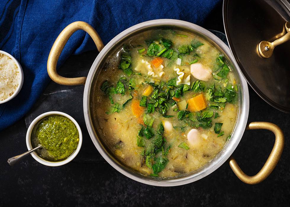 Sopa minestrone verde o genovesa