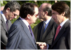 Aznar despide al Rey antes del viaje oficial de don Juan Carlos a Argentina