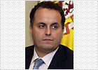 Detenido el ex director de Industria canario por irregularidades en el concurso de un parque eólico