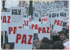 Decenas de miles de personas exigen en Madrid paz y el fin de ETA