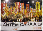 Miles de trabajadores se manifiestan en Barcelona contra la actitud patronal