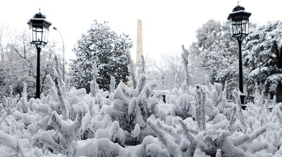 FOTOGALERIA: Madrid continúa teñida de blanco