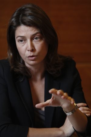Soraya Sáenz de Santamaría, entre pañales y decretos