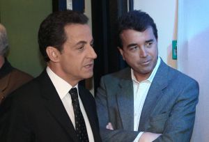 Sarkozy y Lagardère, en los estudios de la emisora Europe 1, propiedad del segundo, poco antes de las presidenciales de 2007 Sarkozy y Lagardère, en los estudios de la emisora Europe 1, propiedad del segundo, poco antes de las presidenciales de 2007