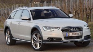 El Allroad lleva tracción 4×4 y suspensión de altura variable. El Allroad lleva tracción 4×4 y suspensión de altura variable.