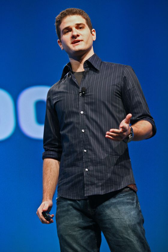 Dustin Moskovitz, uno de los cuatro fundadores de Facebook y el único con el que Zuckerberg aún mantiene una buena relación. Dustin Moskovitz, uno de los cuatro fundadores de Facebook y el único con el que Zuckerberg aún mantiene una buena relación.