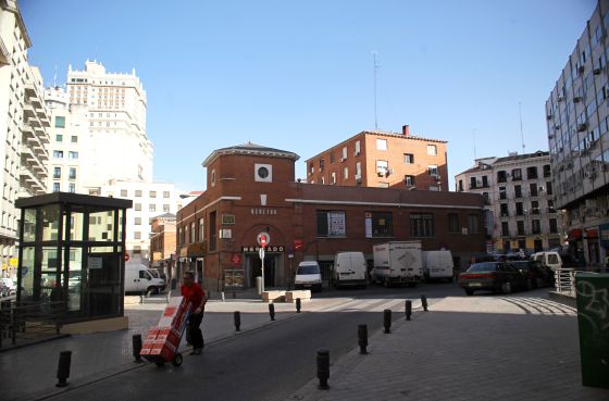 The Mercado de Mostenses in its current state. The Mercado de Mostenses in its current state.