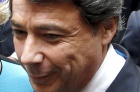 González takes office as new regional premier for Madrid