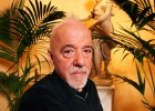 Paulo Coelho: “El intelectual ha muerto. Ha nacido el 'internetual'”
