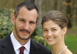 El príncipe Rahim y su prometida, Kendra Spears.