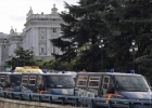 Demonstrators brave rain
to demand end to monarchy