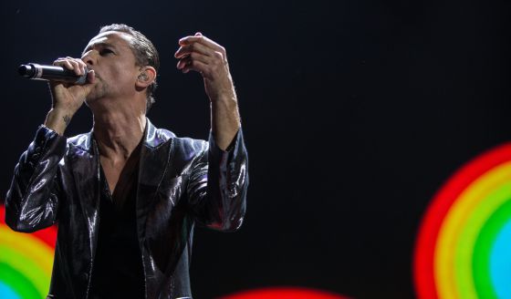 A Dave Gahan no se le deja fuera del 'prime time'