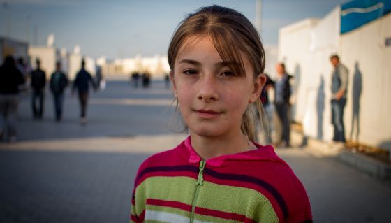 Rasha, de 12 años y de Alepo,dice haber olvidado lo que vivió durante la guerra.