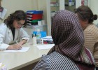 Inmigrante, dime dónde vives y te diré si puedes pasar al médico