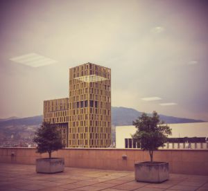 Los altos de la plaza de La Alpujarra, en Medellín (Colombia)