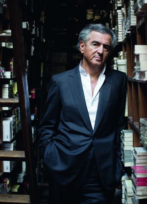 "Hablaría con un tipo lúcido de derechas, pero no con un estúpido de izquierdas"
