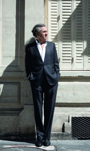 "Hablaría con un tipo lúcido de derechas, pero no con un estúpido de izquierdas"