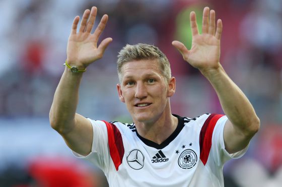 Bastián Schweinsteiger (Es-bain-es-tai-ga)