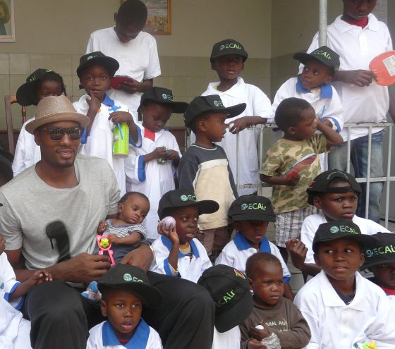 El proyecto de Serge con Unicef se centra principalmente en niños y niñas huérfanos de su ciudad natal, Brazzaville,