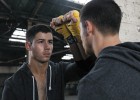 Nick Jonas al desnudo