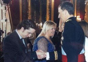 Nicolás greets the new Spanish monarch at the reception following King Felipe VI’s coronation.