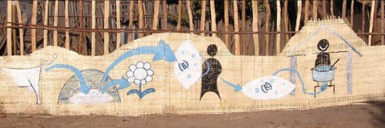 Mochilas infladas, ingeniosa forma de distribuir energía en las zonas pobres