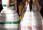 Un vestido plisado de alta costura