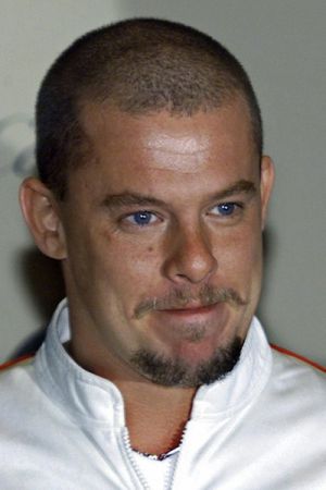 Alexander McQueen, fallecido en 2010.