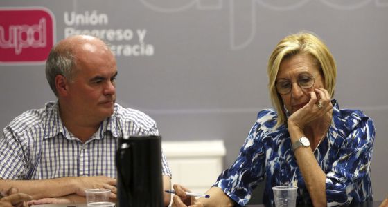 La líder de UPyD, Rosa Díez, junto al diputado nacional, Carlos Martínez Gorriarán.
