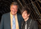 Stephen Fry suspende su luna de miel por ataques homófobos Stephen Fry suspende su luna de miel por ataques homófobos